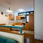 Maj, - Center Apartamento